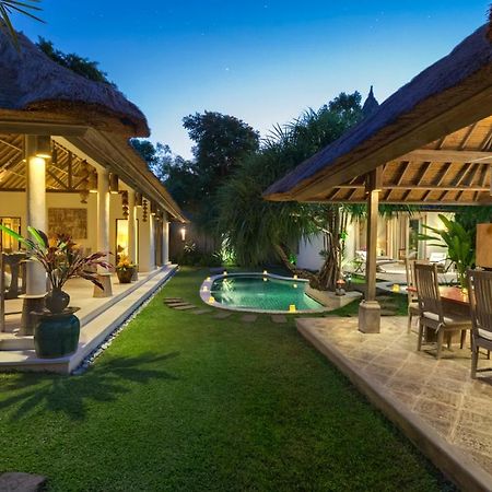 Villa Tirta Naga Bali Seminyak Exteriör bild