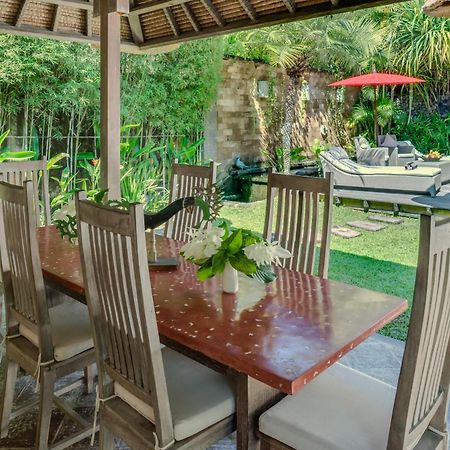 Villa Tirta Naga Bali Seminyak Exteriör bild